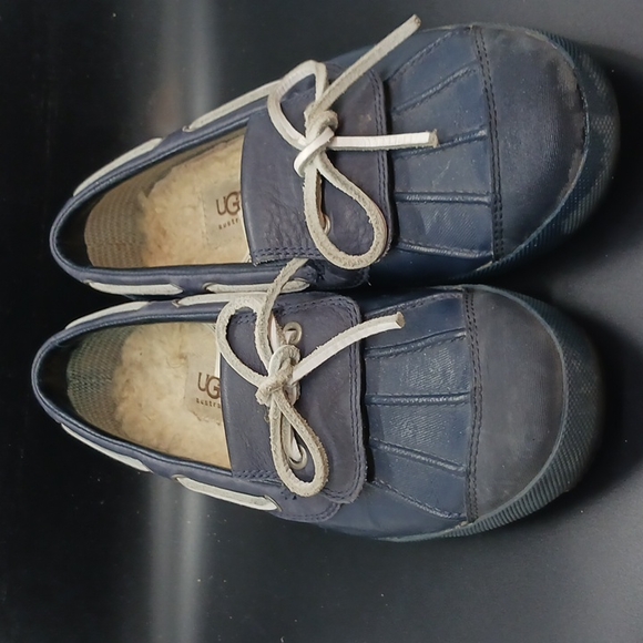 UGG Australia  Slip On  Tie Shoes Navy Blue Size 7 (Rubber, Sheep Skin, Leather) - Picture 2 of 7